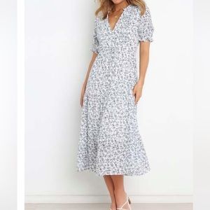 Petal and Pup Lorelei Maxi Dress - Blue Paisley - Size 8